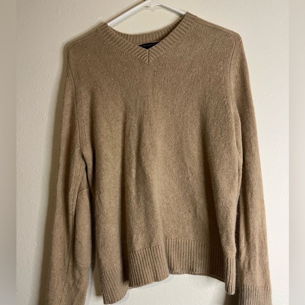 Banana Republic Women’s size L large sweater